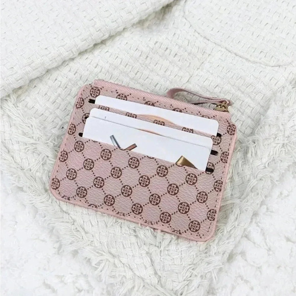 ⚠️Clearance Pink Patterned Zipperable Cardholder / Wallet - Picture 3 of 4